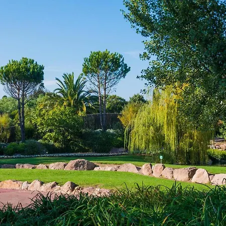 A Port Frejus, Et Commerces A Pied, Connexion Internet, Menage Inclus - Fr-1-226a-168 Apartment