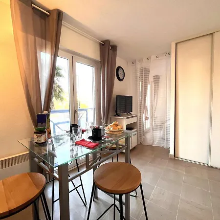 2 Pers A Port Frejus, Proche Plage, Internet Inclus - Fr-1-226a-168 * Frejus